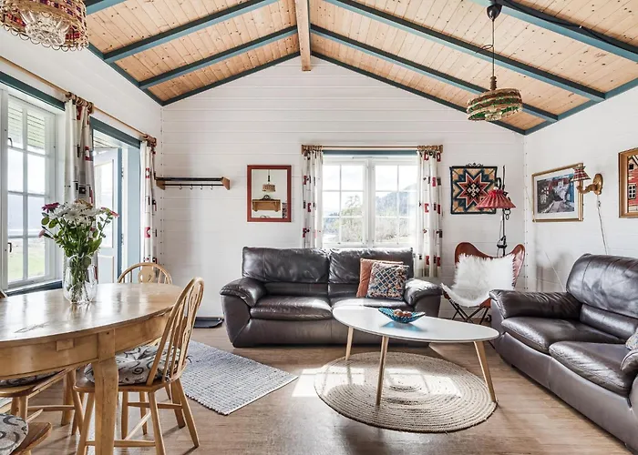 Casa de Férias Sandviki By Interhome